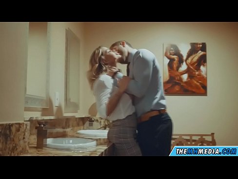 ❤️ Rehefa mamitaka anao ao amin'ny trano fidiovana ho an'ny besinimaro ny blonde be busty ️❌ Analy pôrnôgrafia amin'ny pôrnôgrafia mg.vanalize.ru ❌❤